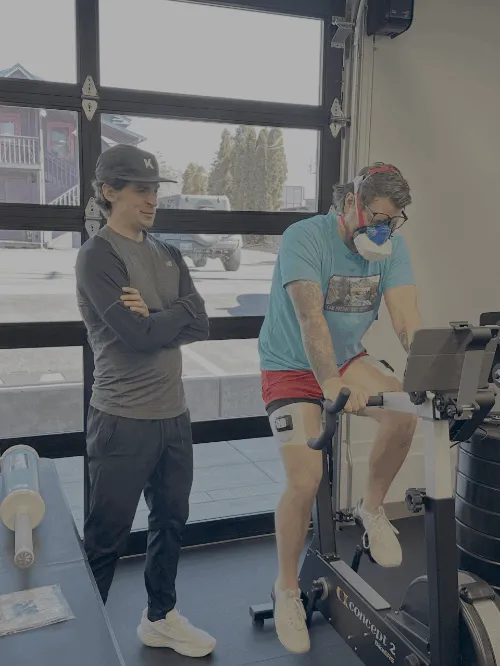 VO2 max testing session at PhysioFIT performance lab